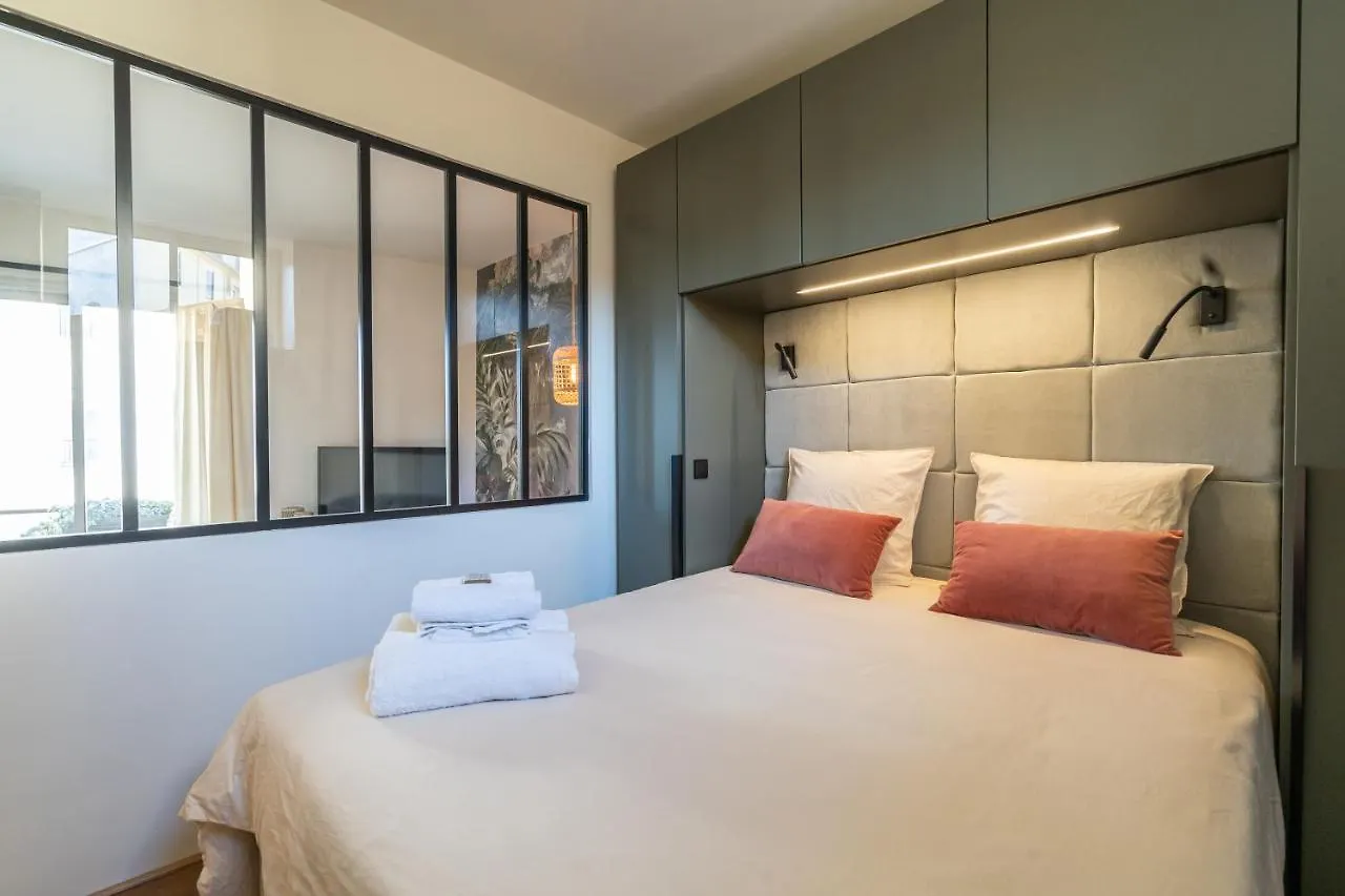 Apartment Suite In St Raph Saint-Raphael