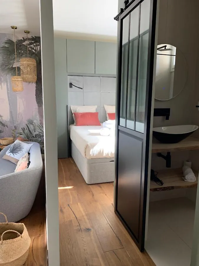 Apartment Suite In St Raph Saint-Raphael  France
